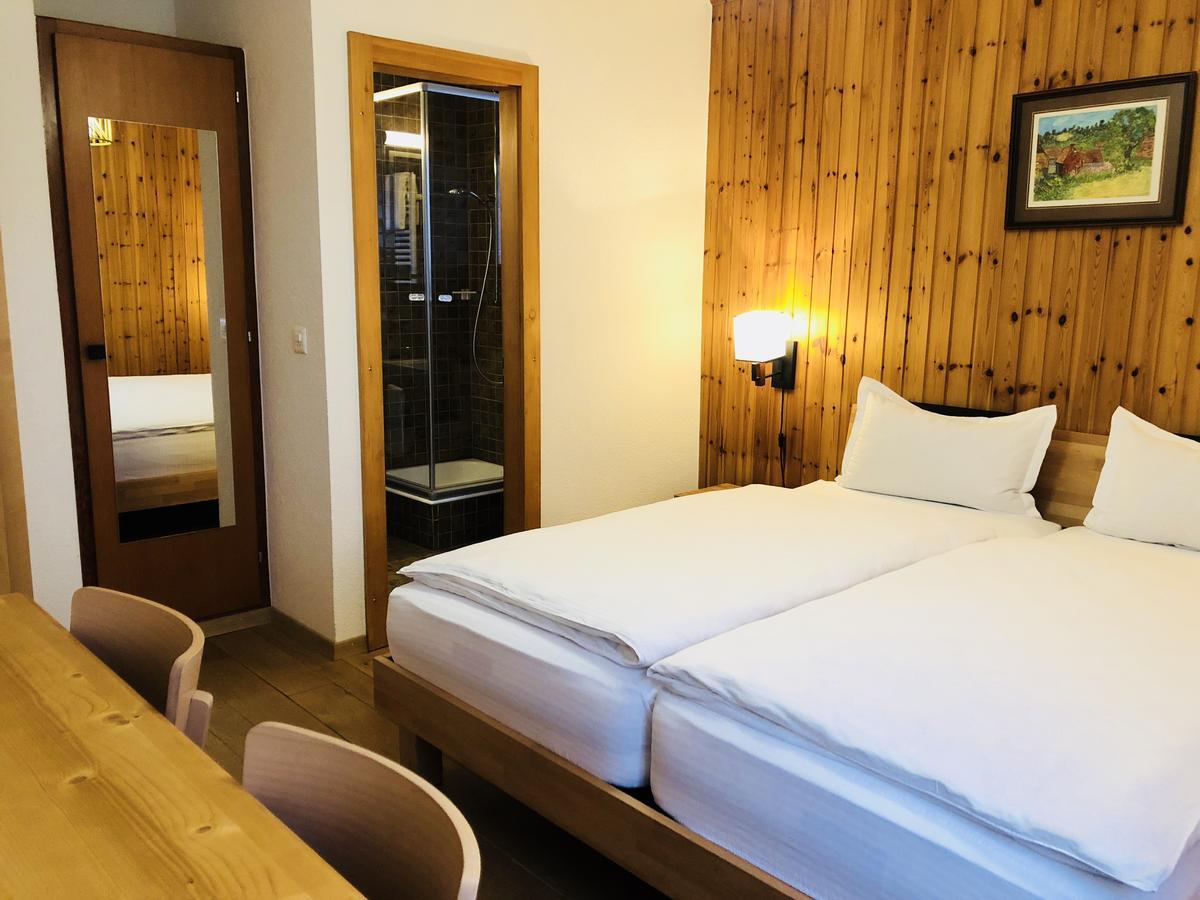 Qi-Lin Hotel Restaurant Ayer Eksteriør bilde