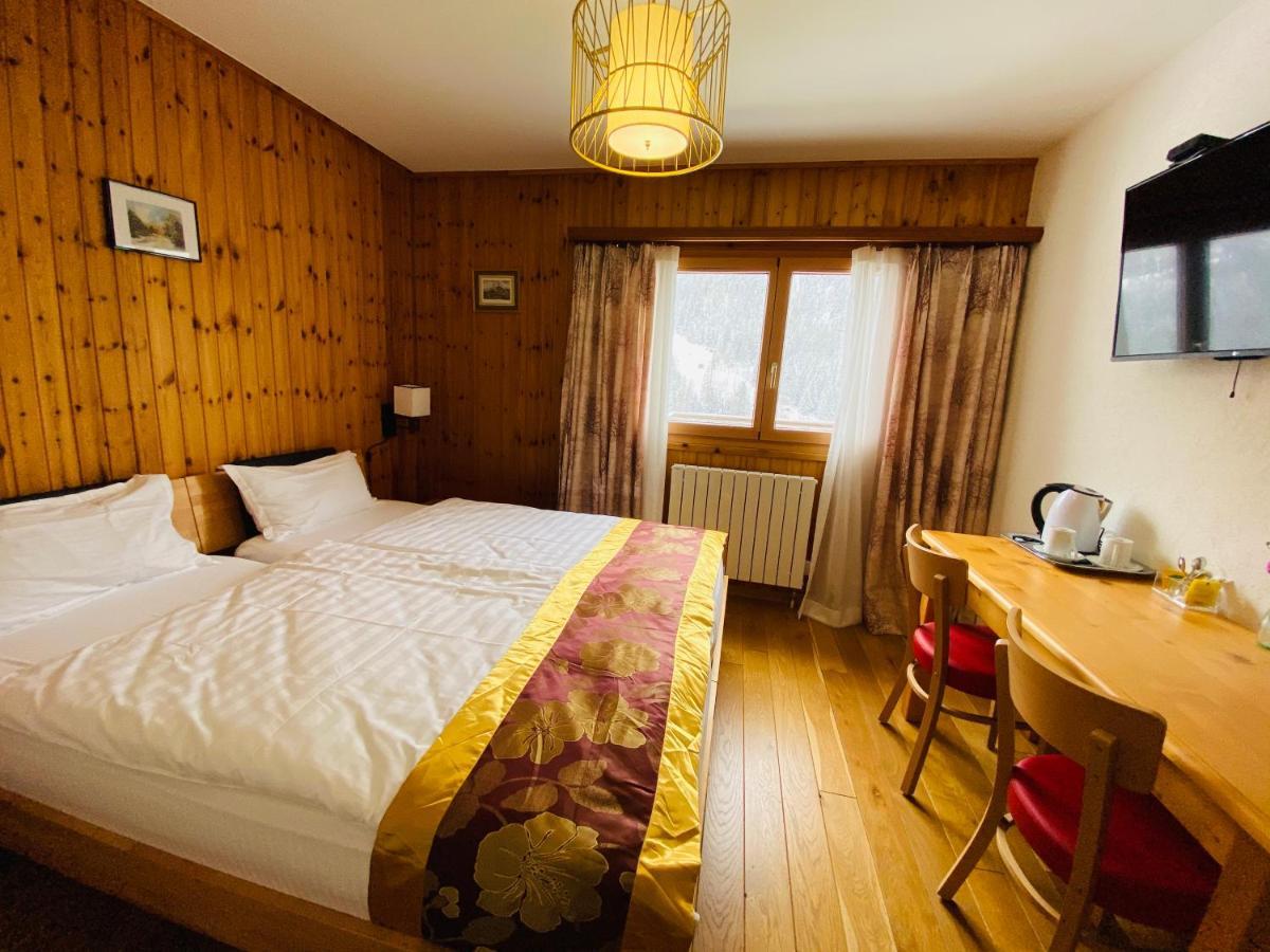 Qi-Lin Hotel Restaurant Ayer Eksteriør bilde