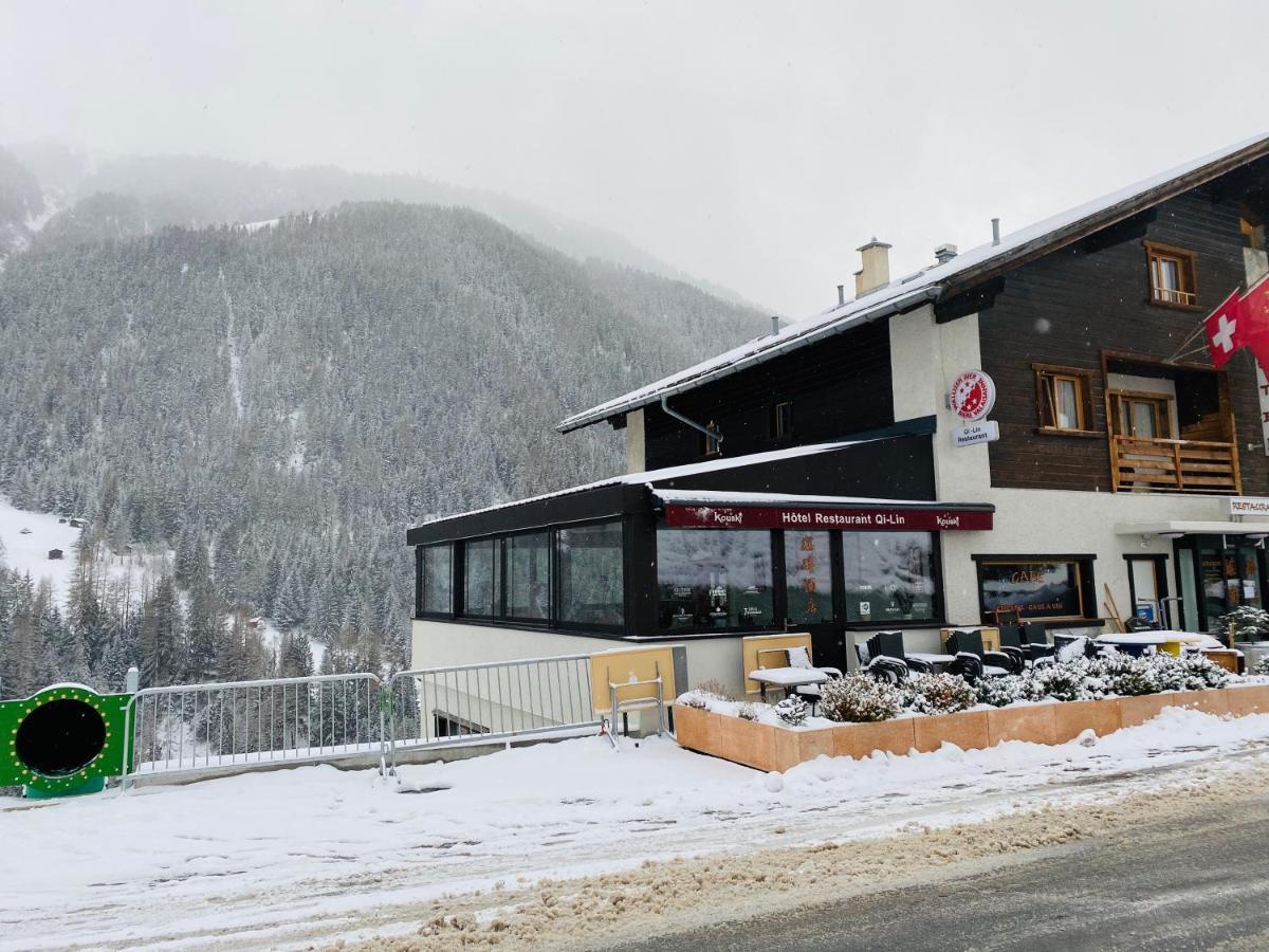Qi-Lin Hotel Restaurant Ayer Eksteriør bilde